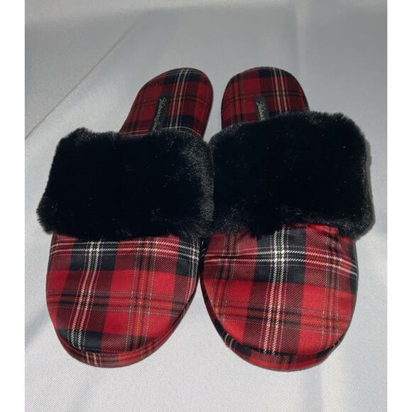 Victoria's Secret Signature Satin Slippers Medium - Picture 1 of 9